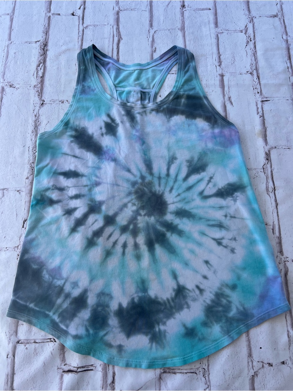 Lululemon razor Tank Small tie dye
